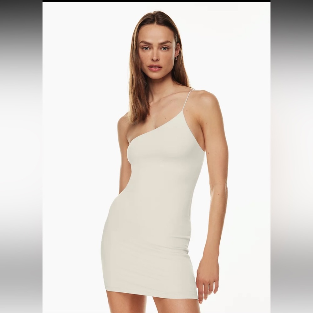 Aritzia Babaton BOTTA CONTOUR DRESS in color “lyrical lilac” worn 1x